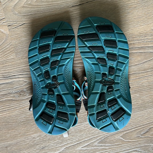 Chaco ZX/2 Girls Size 3 Yampa Fiesta Rainbow 🌈 Dual Strap Sandals - Picture 3 of 8